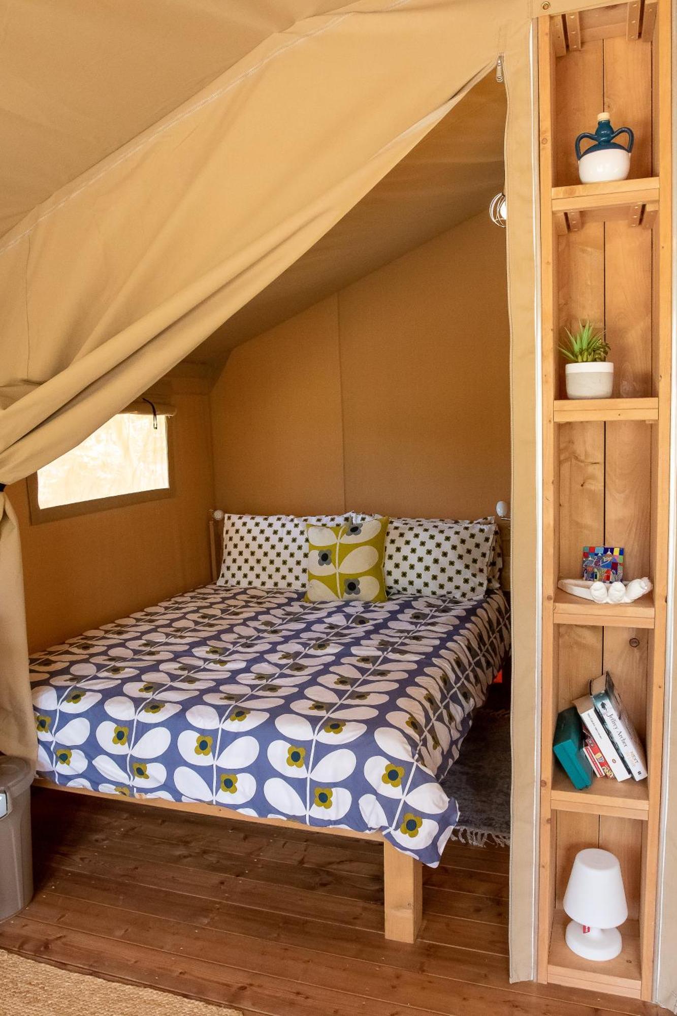 Domus Olea Glamping Hotel Ceglie Messapica Exterior photo