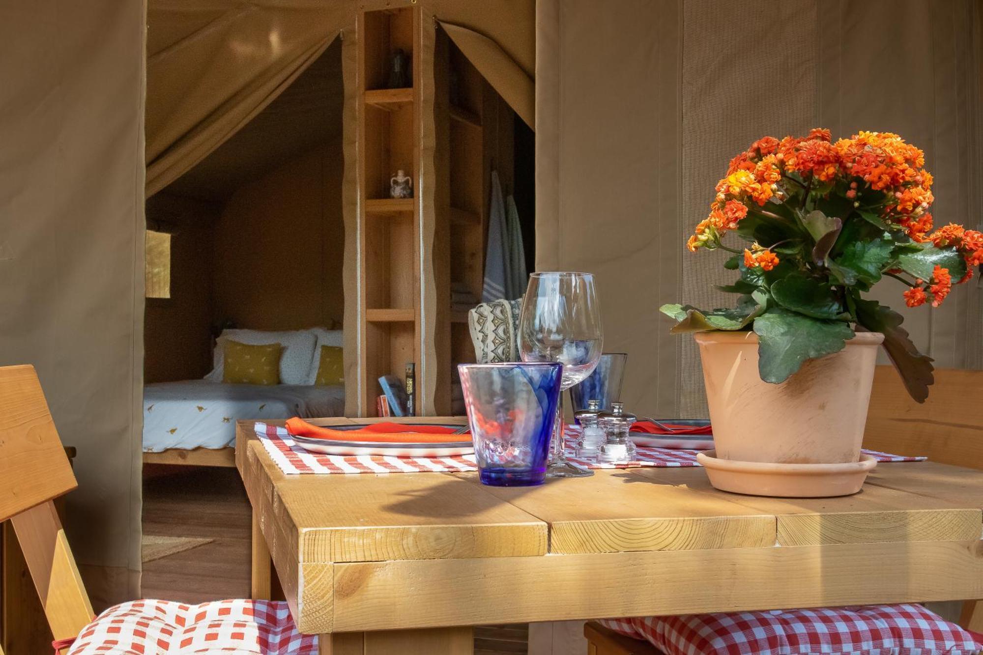Domus Olea Glamping Hotel Ceglie Messapica Exterior photo