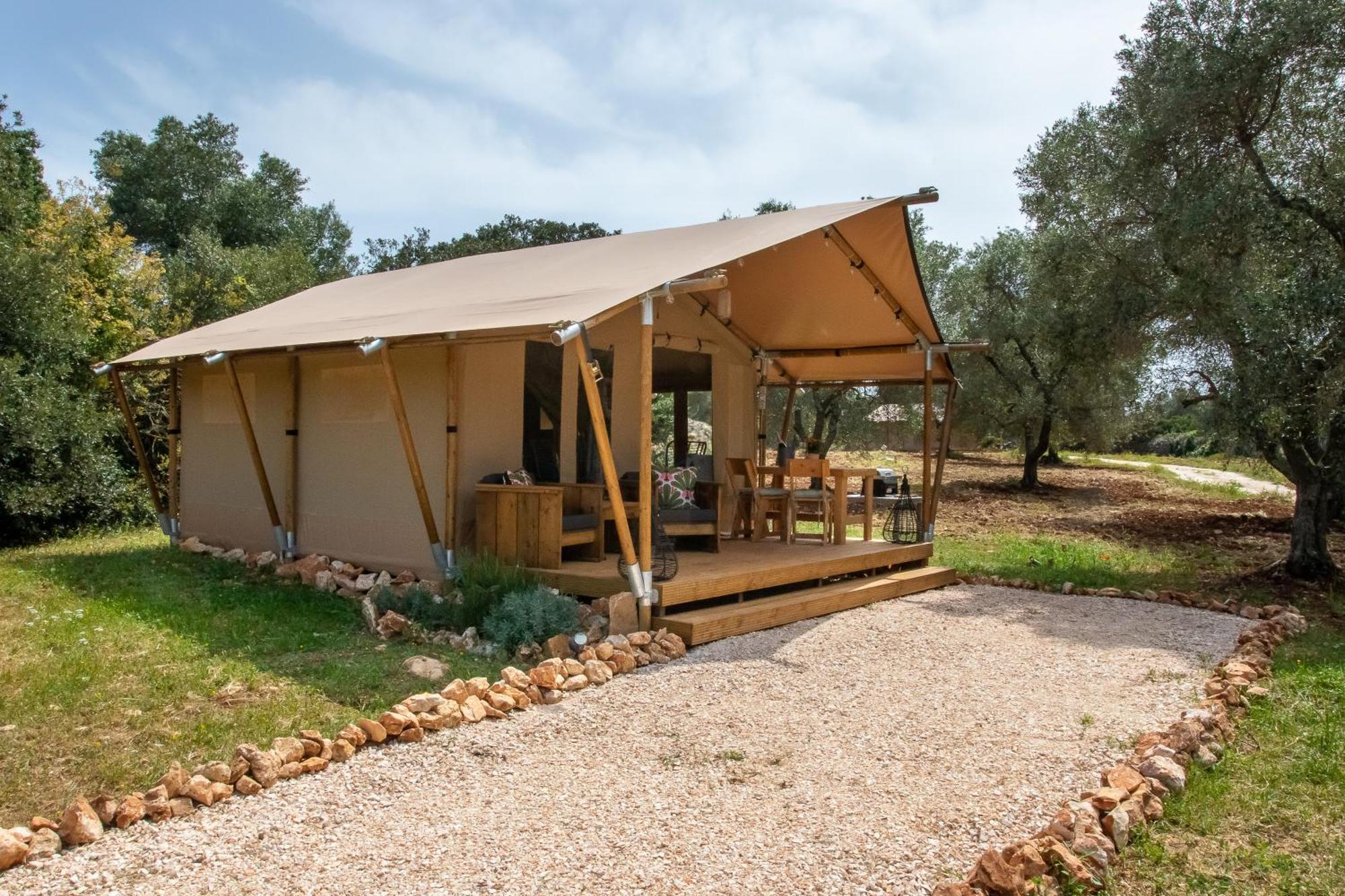 Domus Olea Glamping Hotel Ceglie Messapica Exterior photo