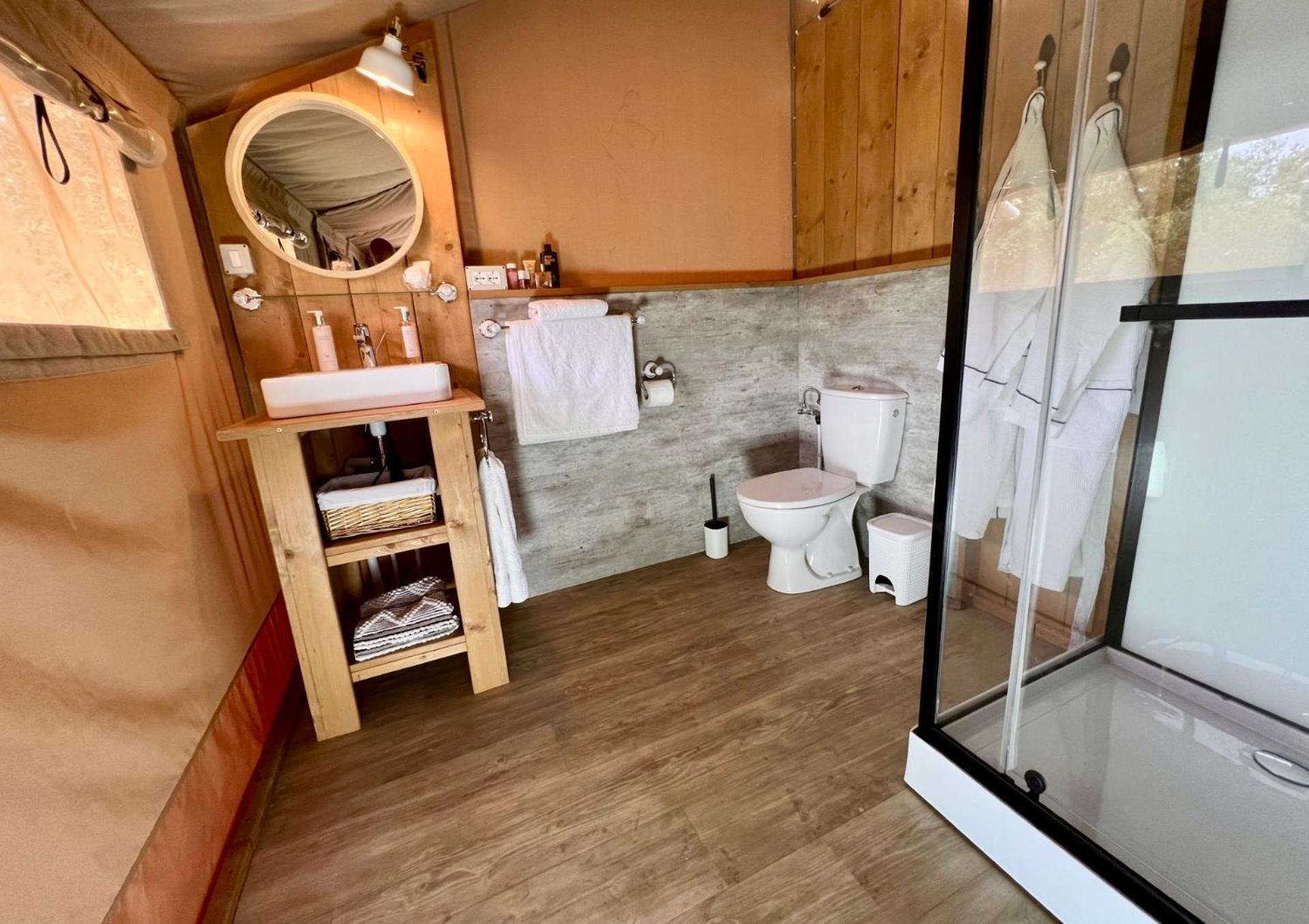 Domus Olea Glamping Hotel Ceglie Messapica Exterior photo