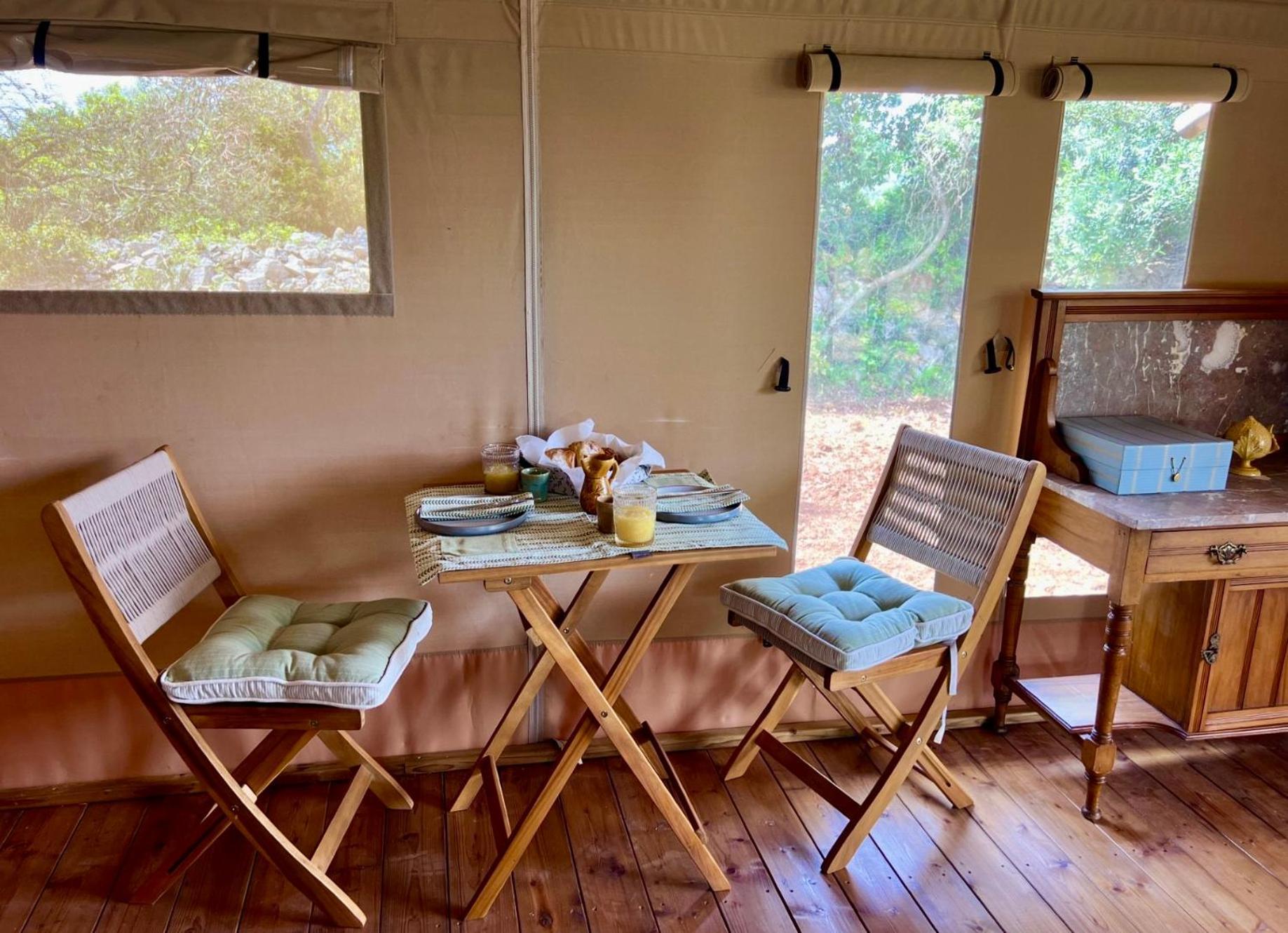 Domus Olea Glamping Hotel Ceglie Messapica Exterior photo